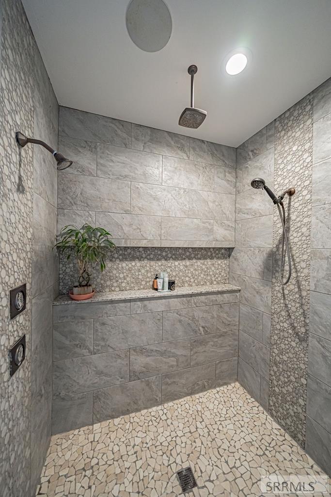 6369 East Tower Castle Loop Ammon, ID 83406 - Photo 49 of 95