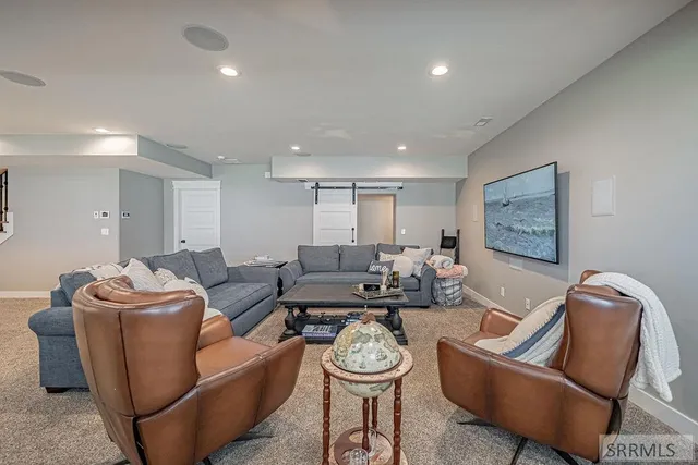 $1,250,000 | 6369 East Tower Castle Loop, Ammon, ID 83406