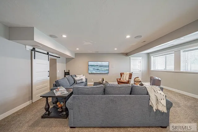 $1,250,000 | 6369 East Tower Castle Loop, Ammon, ID 83406