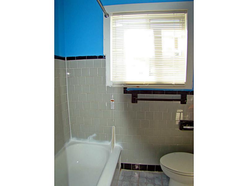 11 Ludlow Road Middletown, RI 02842 - Photo 12 of 24 Bathroom. 1 BR Unit Bathroom