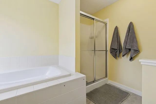 $399,999 | 1536 Stonewood Lane, Eagan, MN 55122