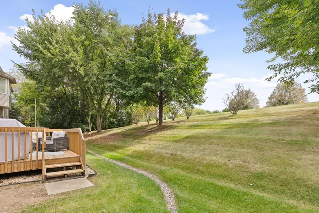 $399,999 | 1536 Stonewood Lane, Eagan, MN 55122