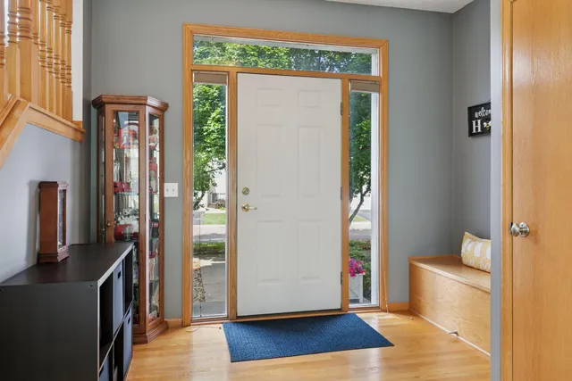 $399,999 | 1536 Stonewood Lane, Eagan, MN 55122