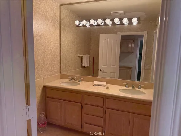 $10,000 | 22720 High Tree Circle, Yorba Linda, CA 92887