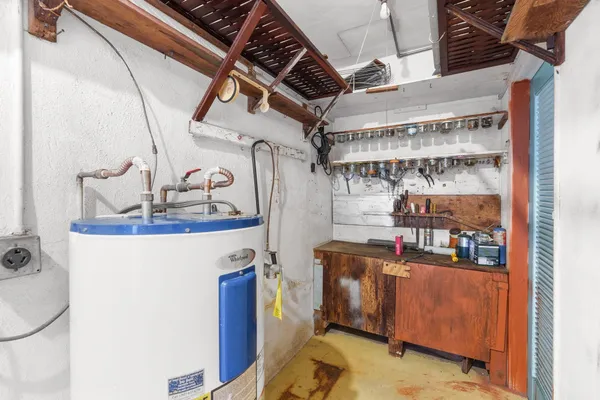 $585,000 | 1941 Northeast 28th Avenue, Pompano Beach, FL 33062