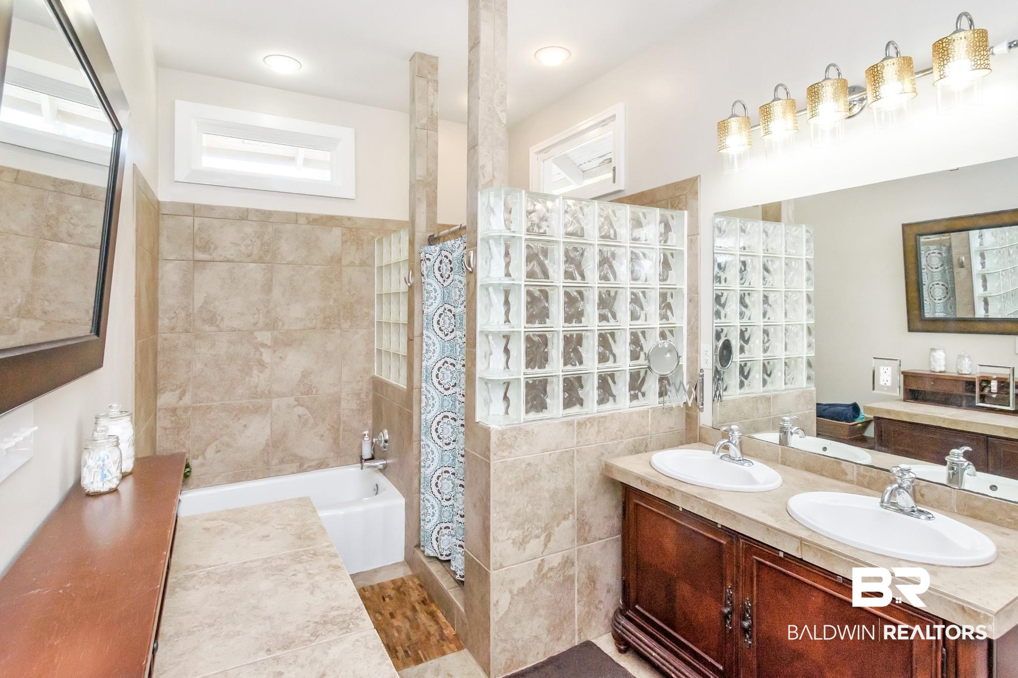 2551 Spring Hill Avenue Mobile, AL 36607 - Photo 30 of 38