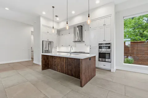 $925,000 | 1307 Clifford Avenue, Austin, TX 78702