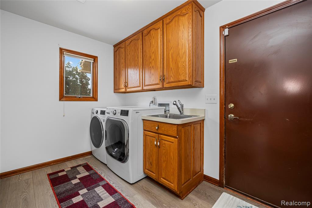 2411 Lassiter Drive Rochester Hills, MI 48309 - Photo 19 of 48