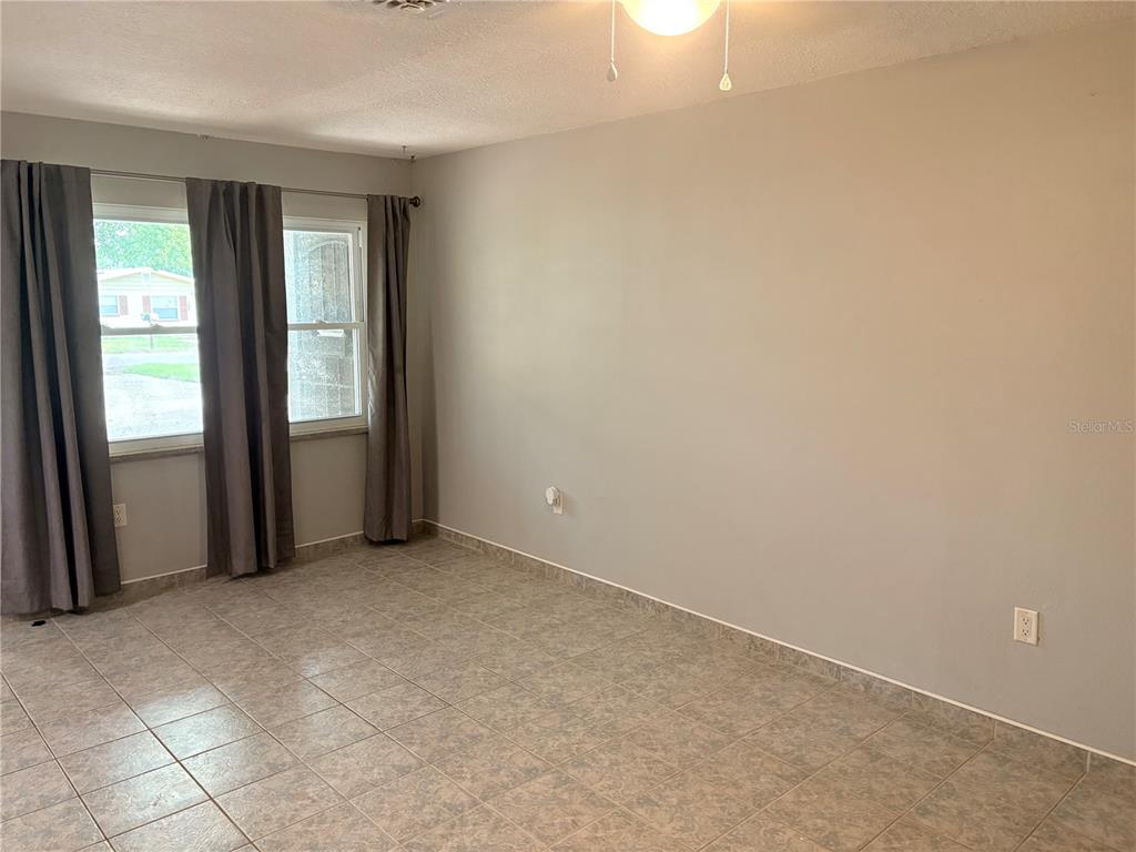 6010 Tennessee Avenue New Port Richey, FL 34653 - Photo 4 of 8