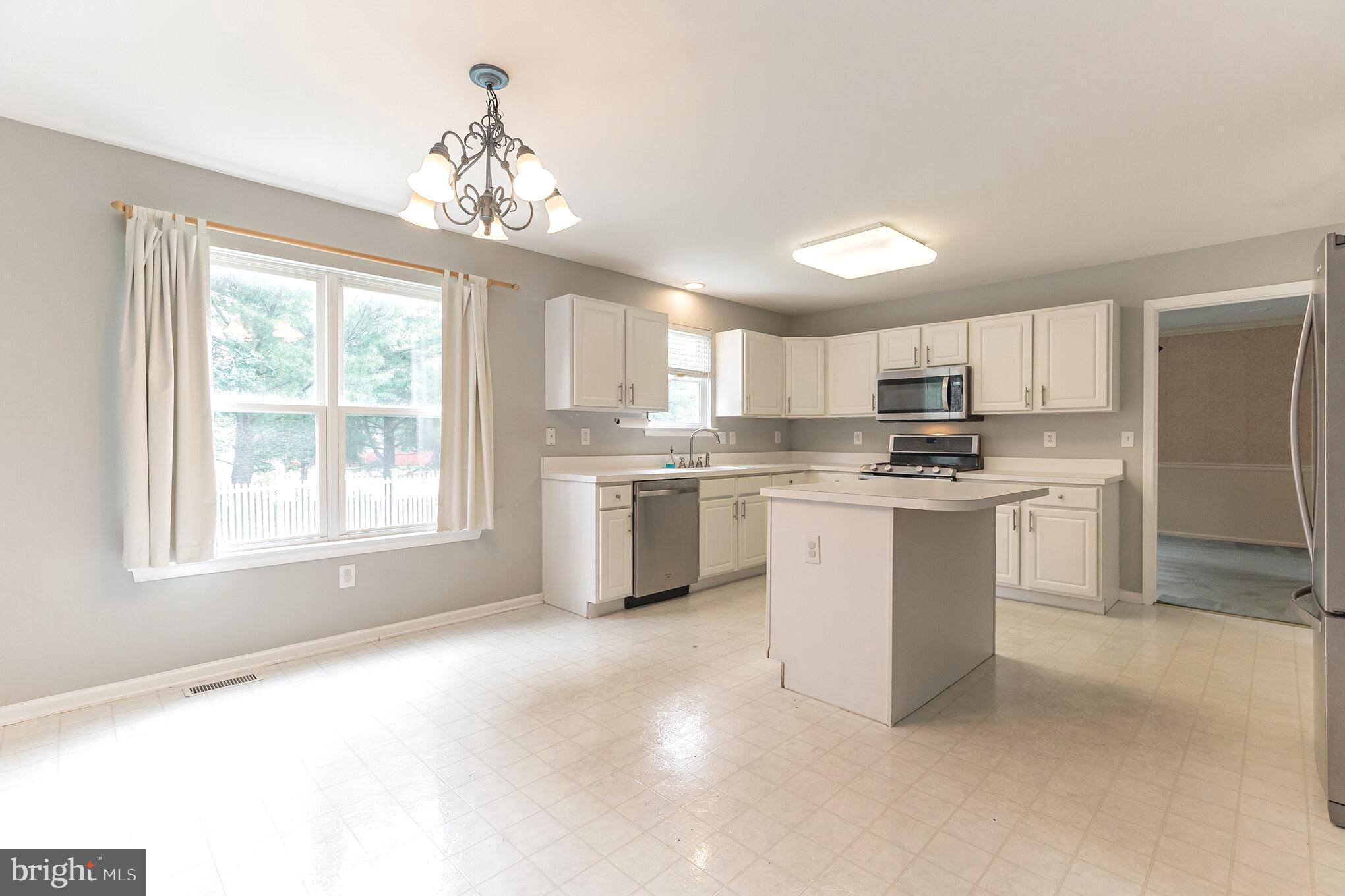 34 Cross Hill Road Sicklerville, NJ 08081 - Photo 12 of 32
