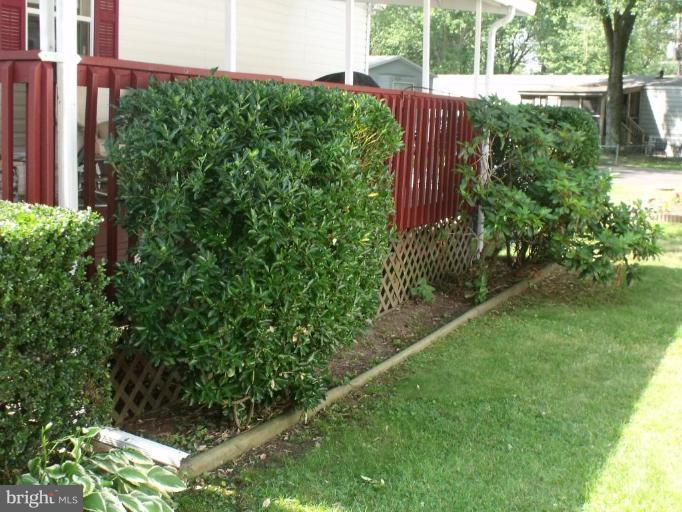 10505 Cedarville Road, Unit 1015 Brandywine, MD 20613 - Photo 7 of 26 a view of a garden