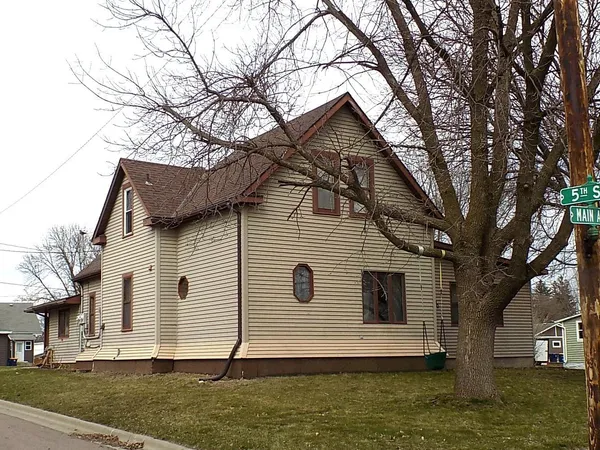 $169,000 | 500 Main Avenue, Lafayette, MN 56054