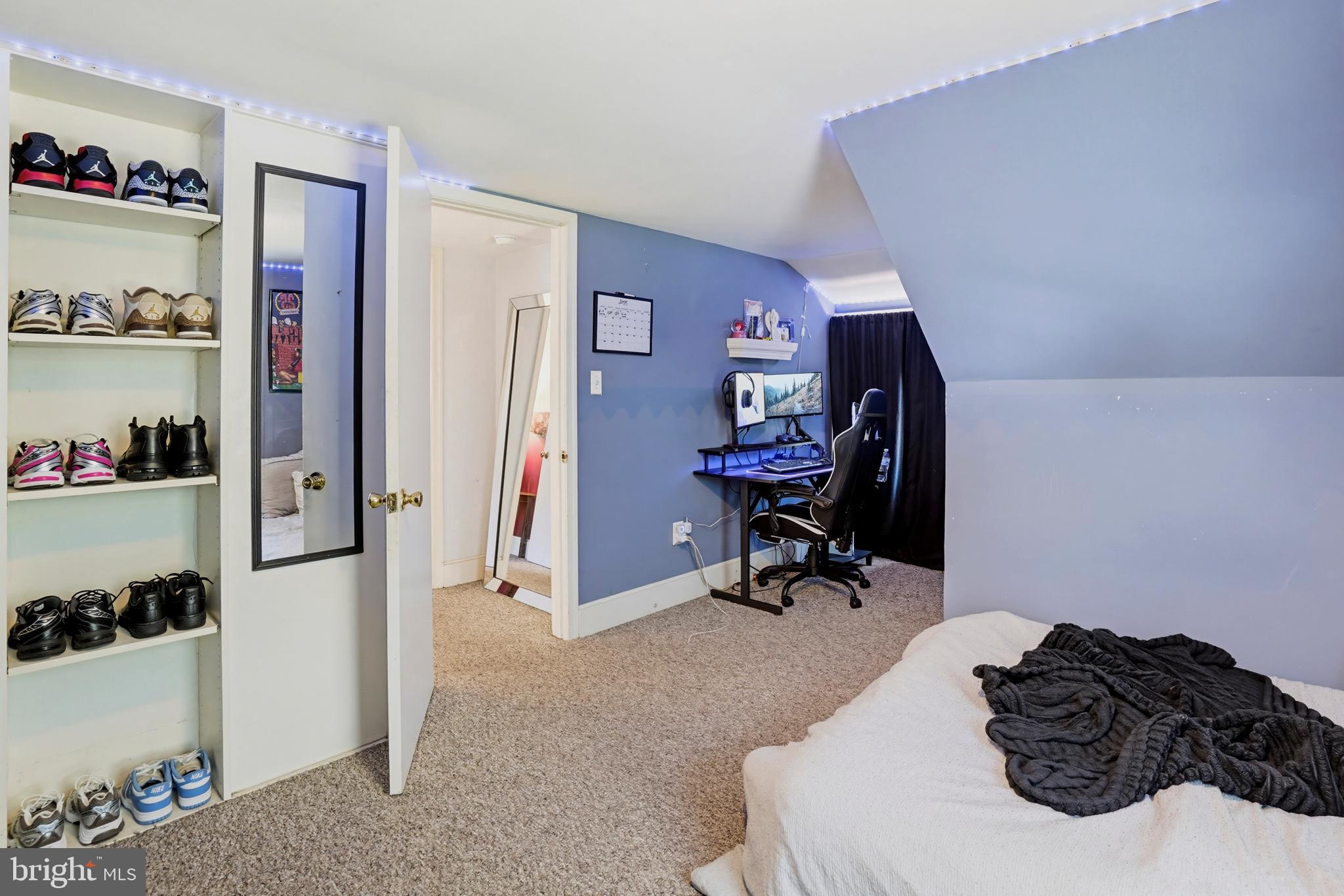 5123 Chalk Point Road West River, MD 20778 - Photo 25 of 42 Upper level bedroom #2