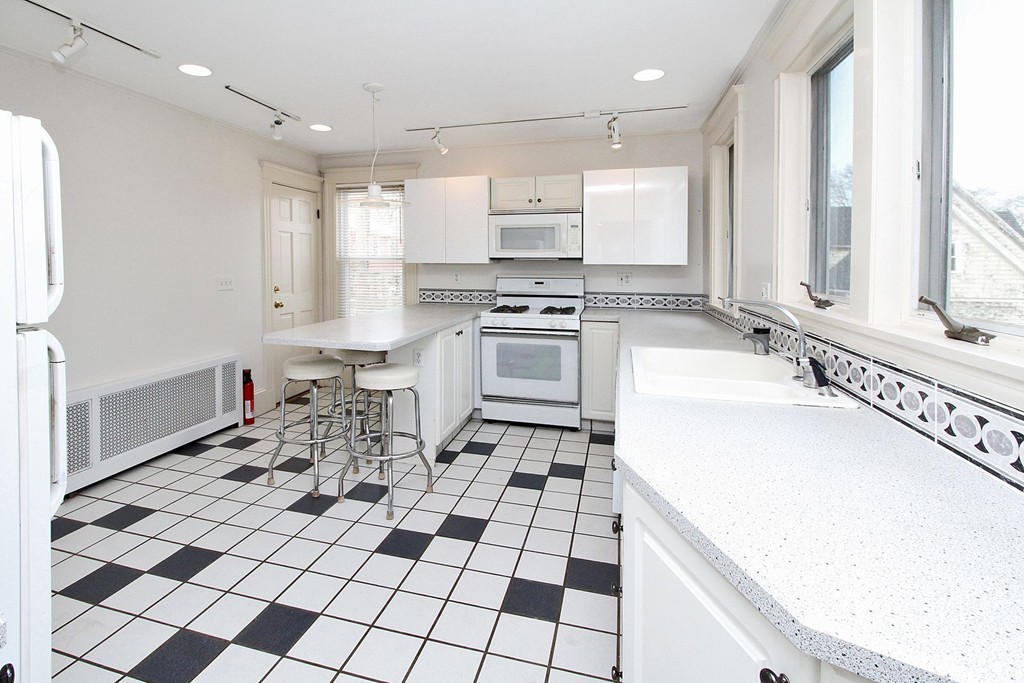 25 Ricker Road Newton, MA 02458 - Photo 18 of 30 Gallery Image 18