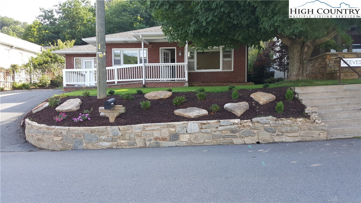 290 Queen Street Boone, NC 28607 - Photo 1 of 23 Gallery Image 1