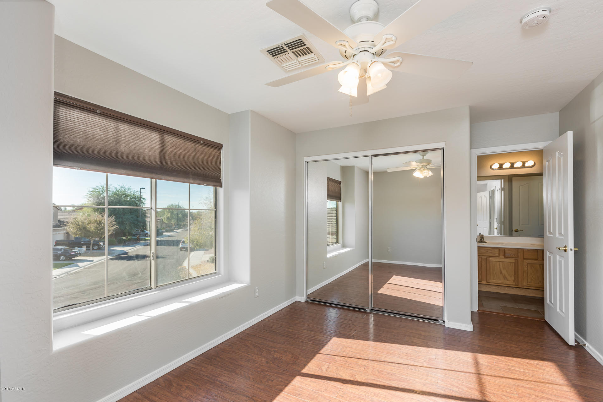 6219 South Martingale Road Gilbert, AZ 85298 - Photo 16 of 34 17) BED 2 TO JACK _ JILL