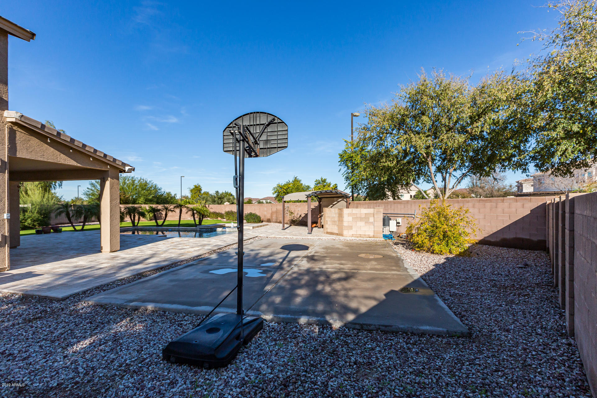 6219 South Martingale Road Gilbert, AZ 85298 - Photo 24 of 34 25) BACKYARD