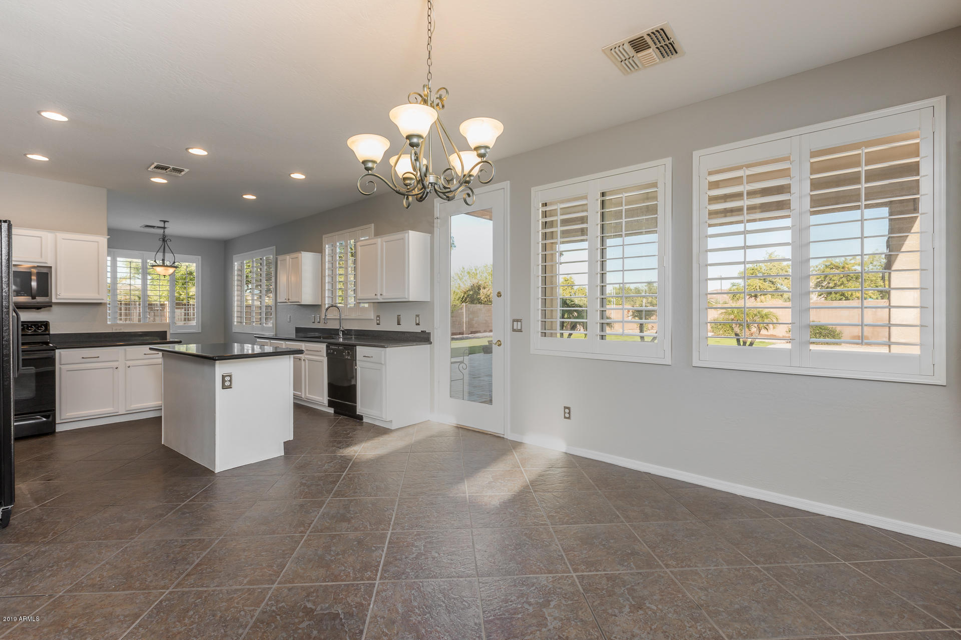 6219 South Martingale Road Gilbert, AZ 85298 - Photo 7 of 34 8) FORMAL DINING