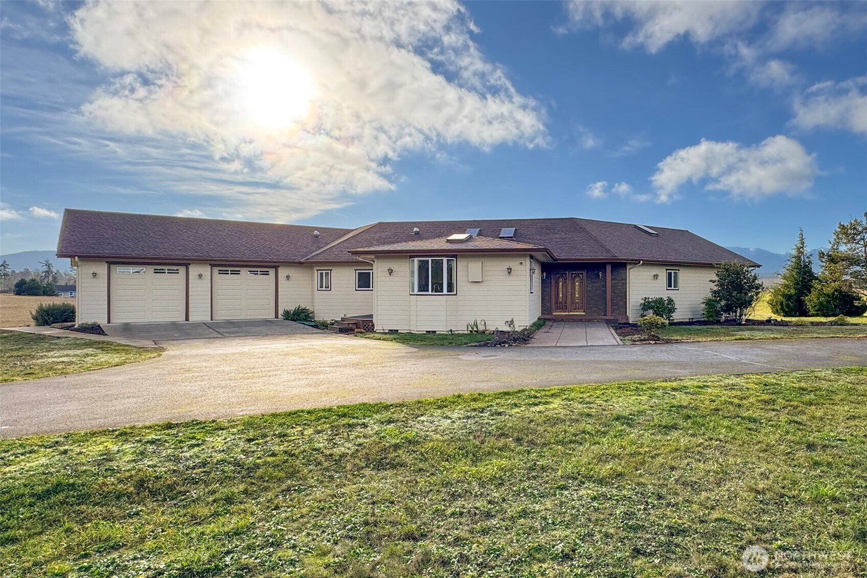 1132 Woodcock Road Sequim, WA 98382 - Photo 5 of 40