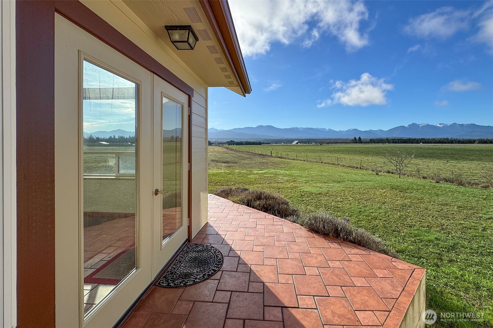 1132 Woodcock Road Sequim, WA 98382 - Photo 9 of 40