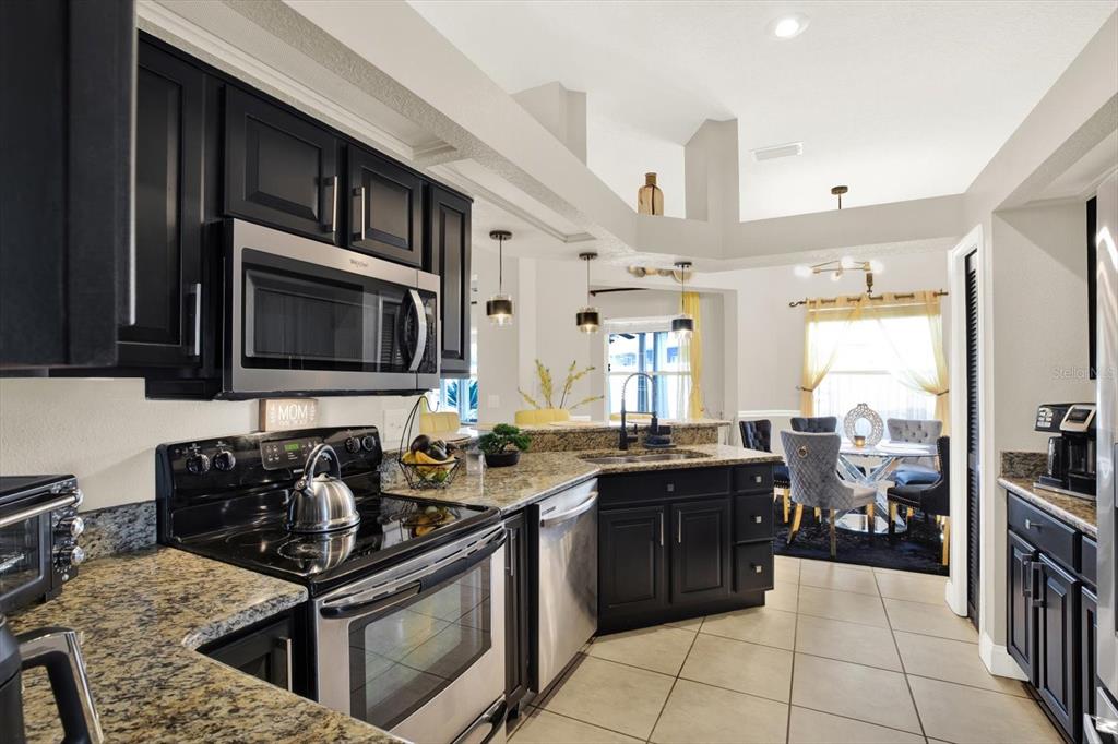 9656 Fox Hearst Road Tampa, FL 33647 - Photo 15 of 32 Gallery Image 15