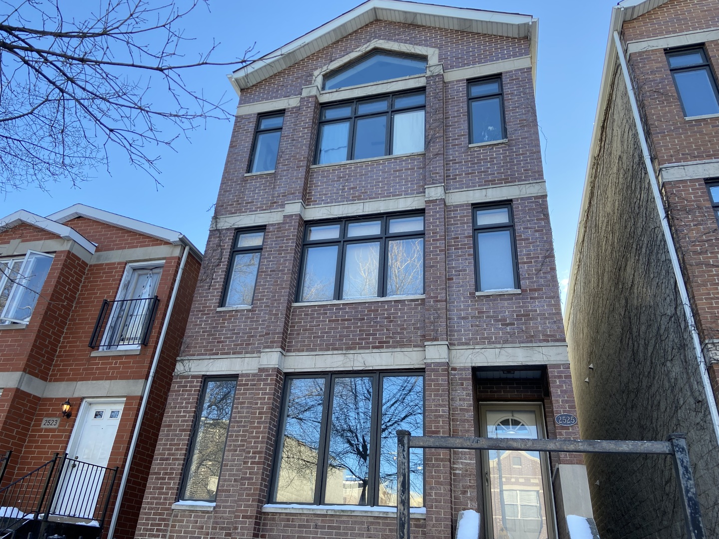 2525 West Harrison Street, Unit 2 Chicago, IL 60612 - Photo 1 of 16 a building view with a brick wall
