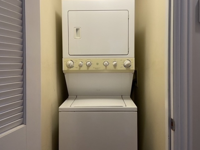 2525 West Harrison Street, Unit 2 Chicago, IL 60612 - Photo 15 of 16 a close up view of washer and dryer