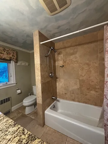 $2,400 | 30 Linwood Avenue, Unit 2, Methuen, MA 01844