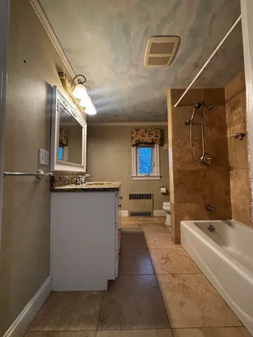 $2,400 | 30 Linwood Avenue, Unit 2, Methuen, MA 01844