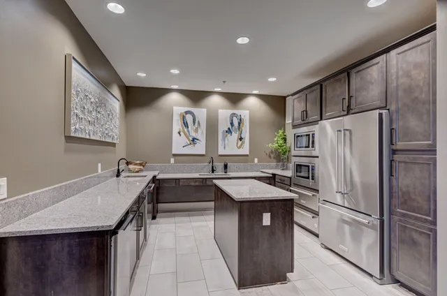 a view of a tennis court