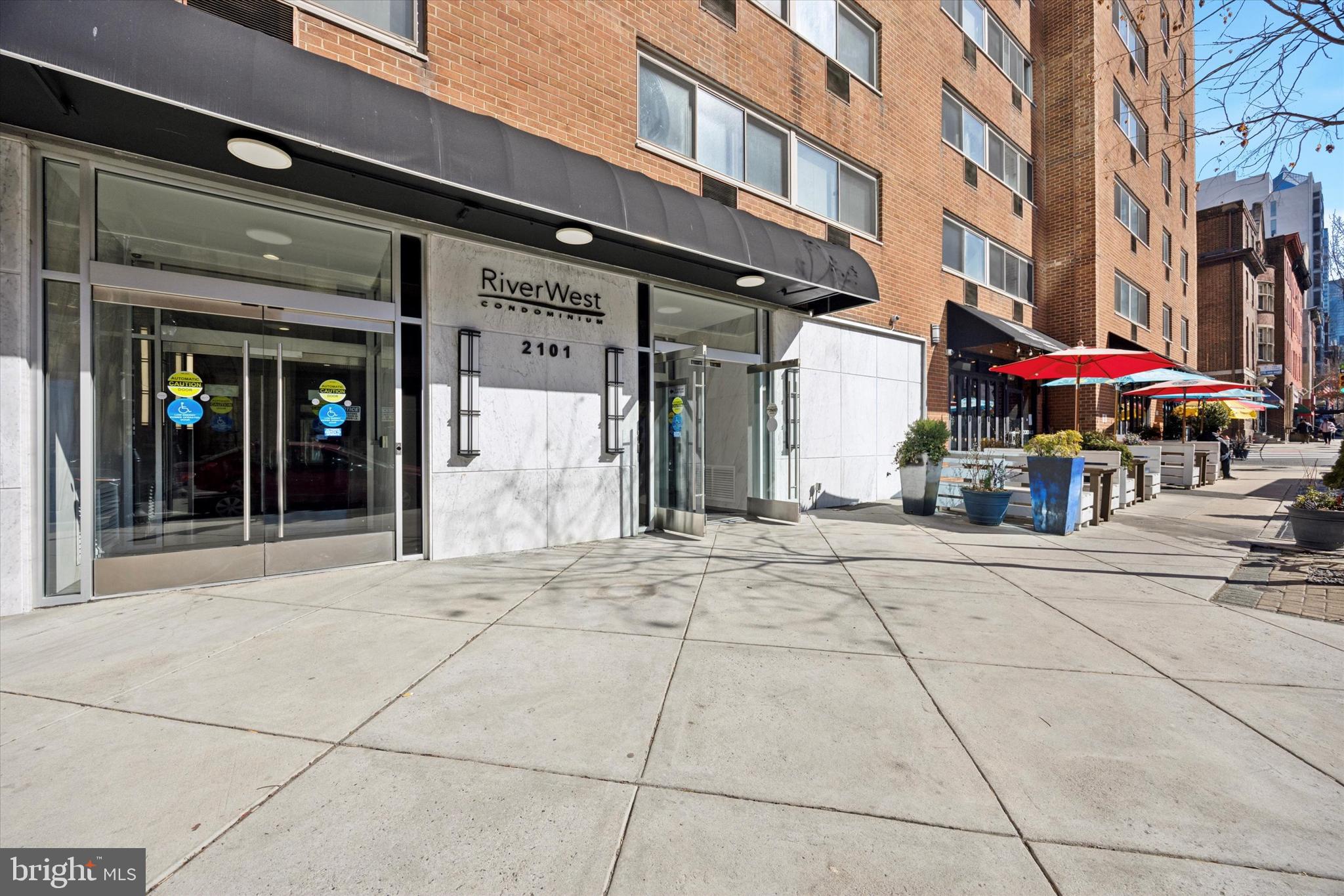 2101 Chestnut Street, Unit 710 Philadelphia, PA 19103 - Photo 1 of 24 Gallery Image 1