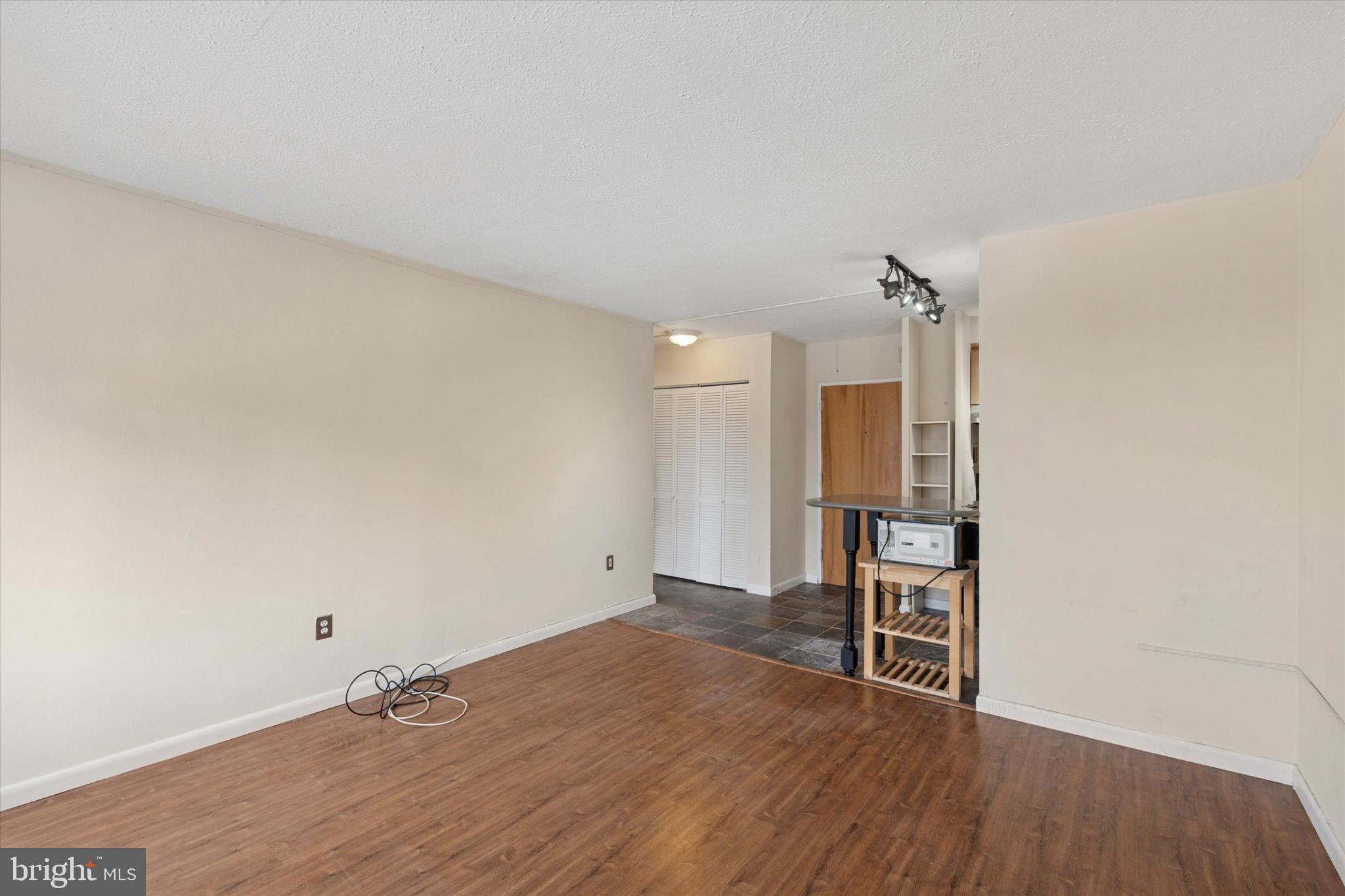 2101 Chestnut Street, Unit 710 Philadelphia, PA 19103 - Photo 12 of 24 Gallery Image 12
