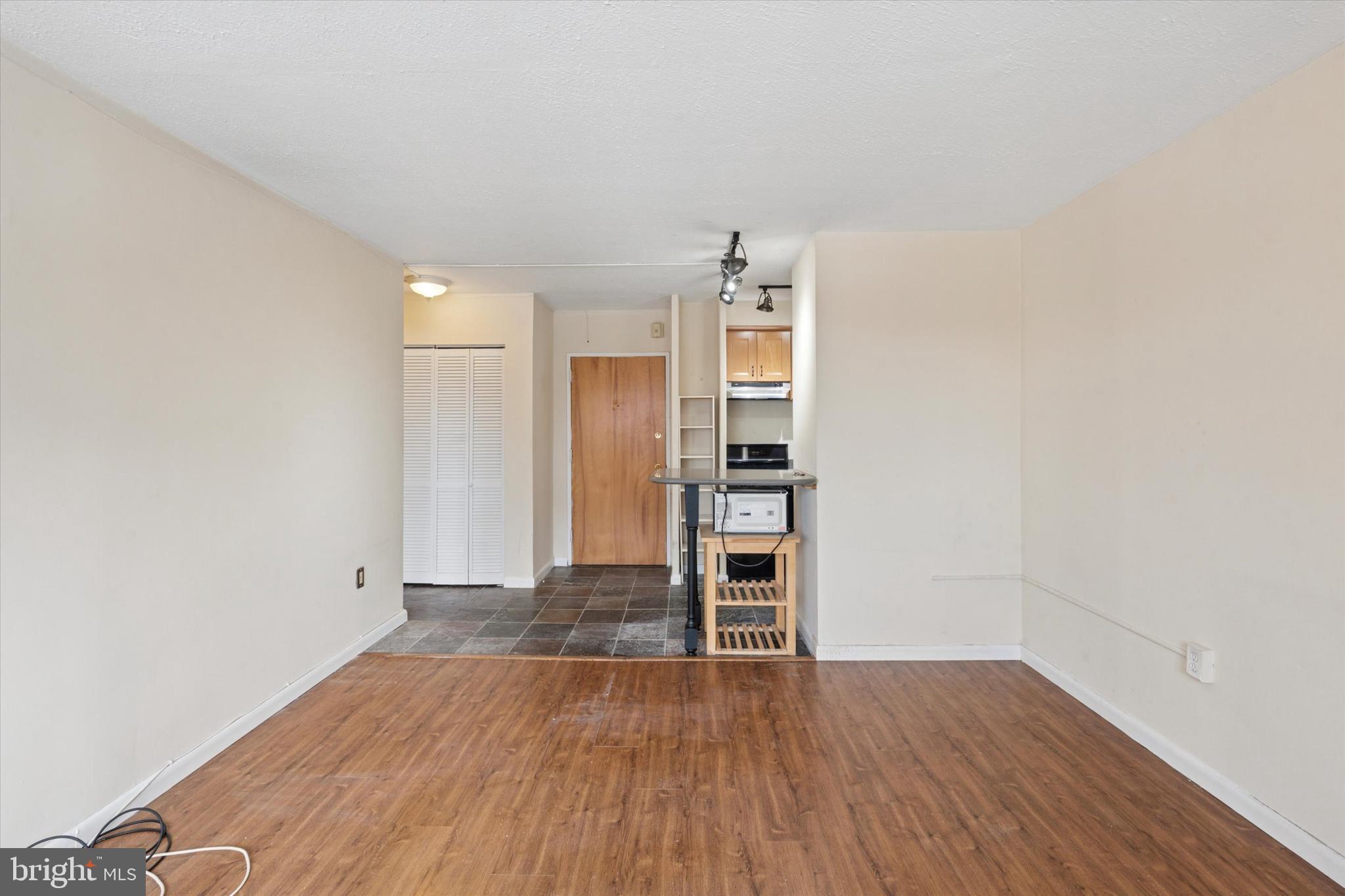 2101 Chestnut Street, Unit 710 Philadelphia, PA 19103 - Photo 15 of 24 Gallery Image 15
