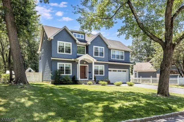 $1,899,000 | 16 Fernwood Road, Livingston, NJ 07039