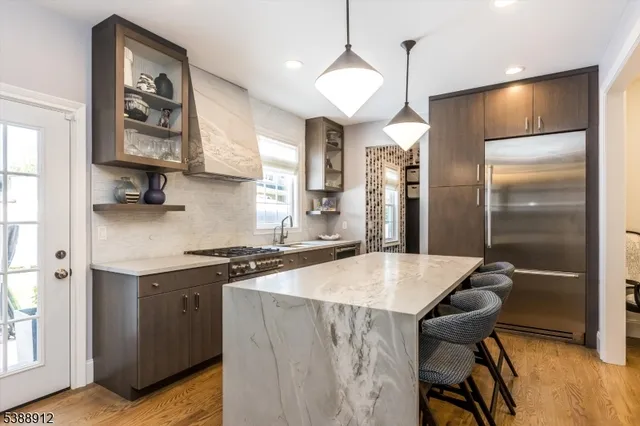 $1,899,000 | 16 Fernwood Road, Livingston, NJ 07039