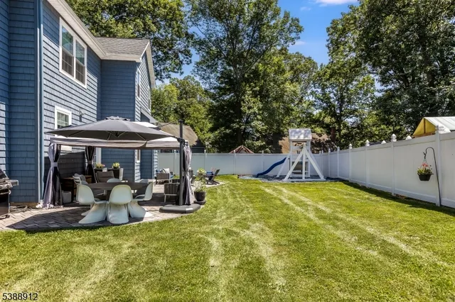 $1,899,000 | 16 Fernwood Road, Livingston, NJ 07039