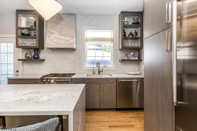 $1,899,000 | 16 Fernwood Road, Livingston, NJ 07039