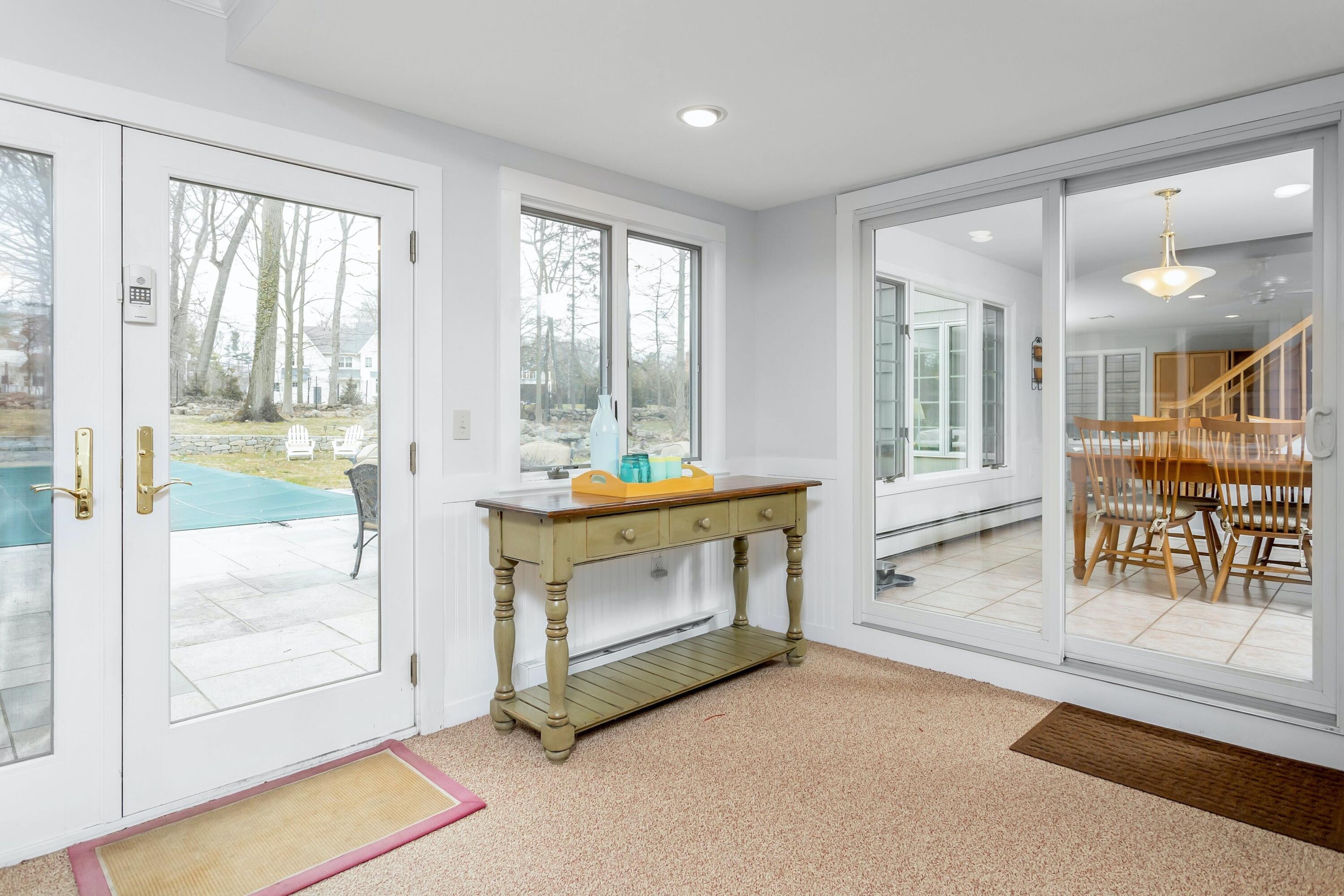 21 Revere Road Darien, CT 06820 - Photo 13 of 40