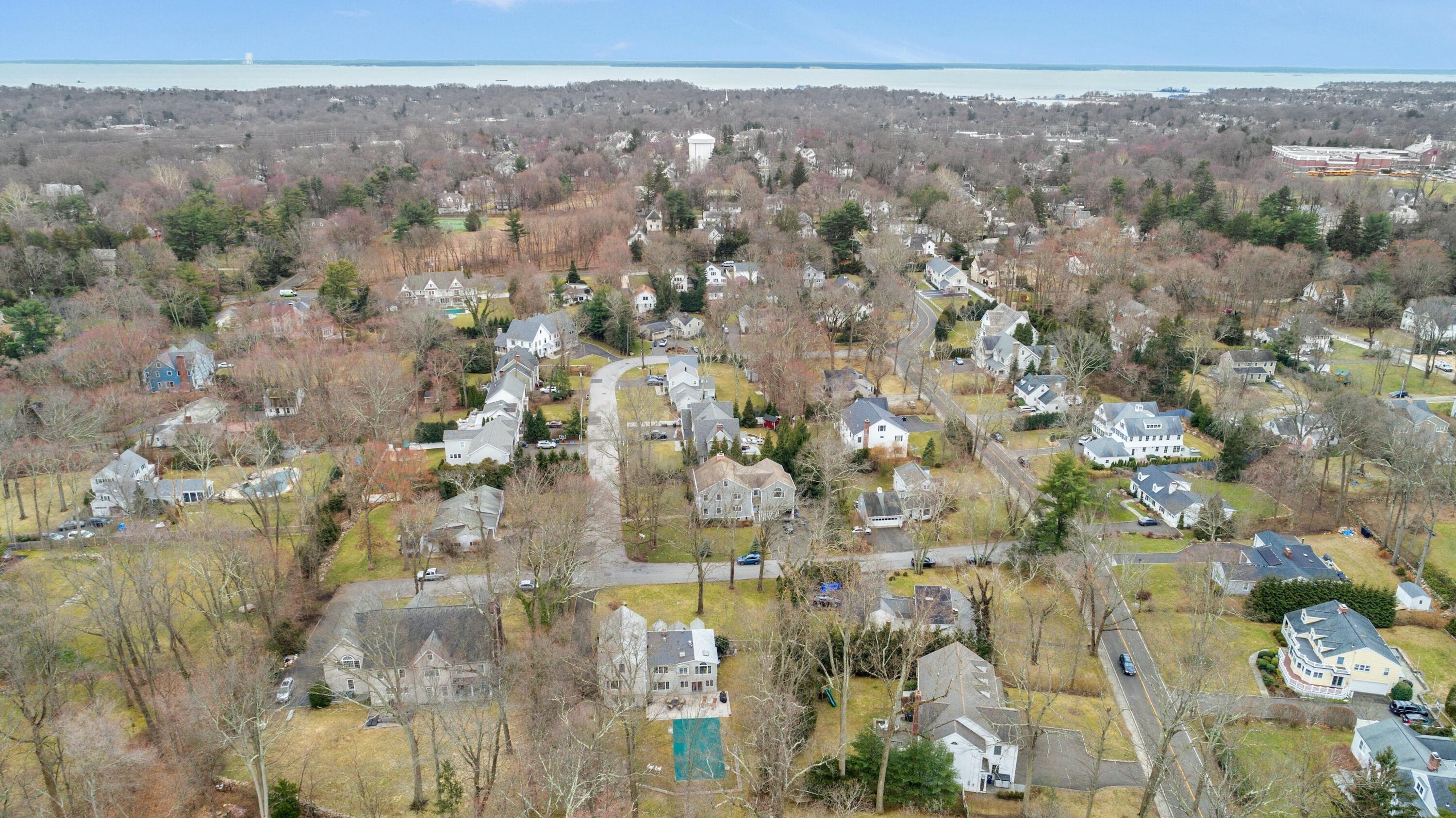 21 Revere Road Darien, CT 06820 - Photo 40 of 40 a view of city and mountain