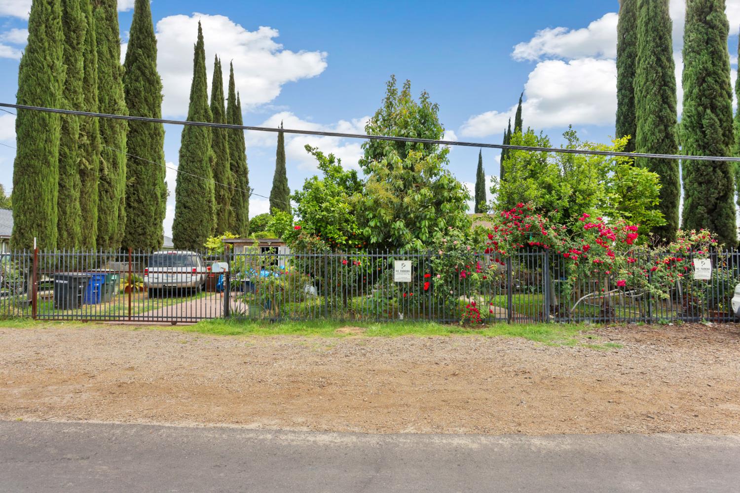 202 Olivero Road Modesto, CA 95358 - Photo 6 of 36 a view of garden with plants