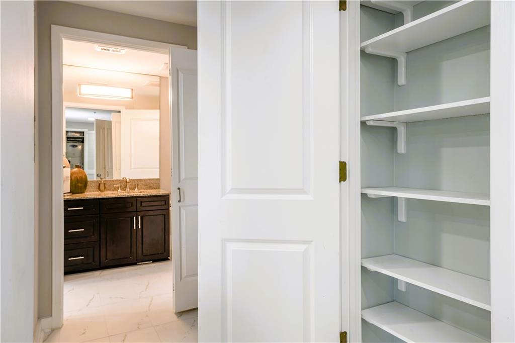 3338 Peachtree Road Northeast, Unit 2106 Atlanta, GA 30326 - Photo 12 of 34