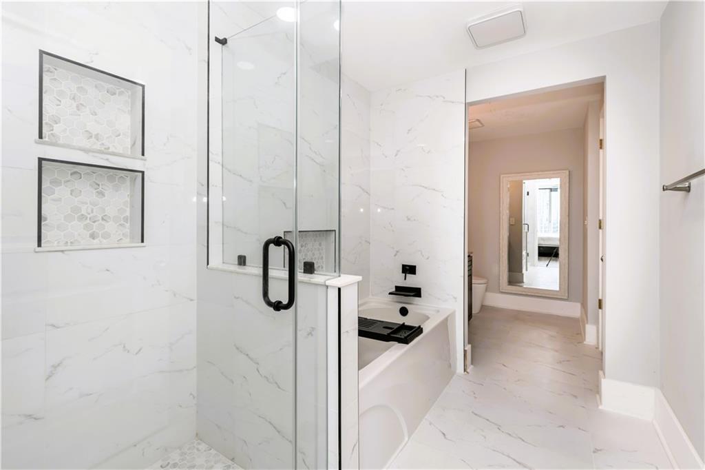 3338 Peachtree Road Northeast, Unit 2106 Atlanta, GA 30326 - Photo 16 of 34