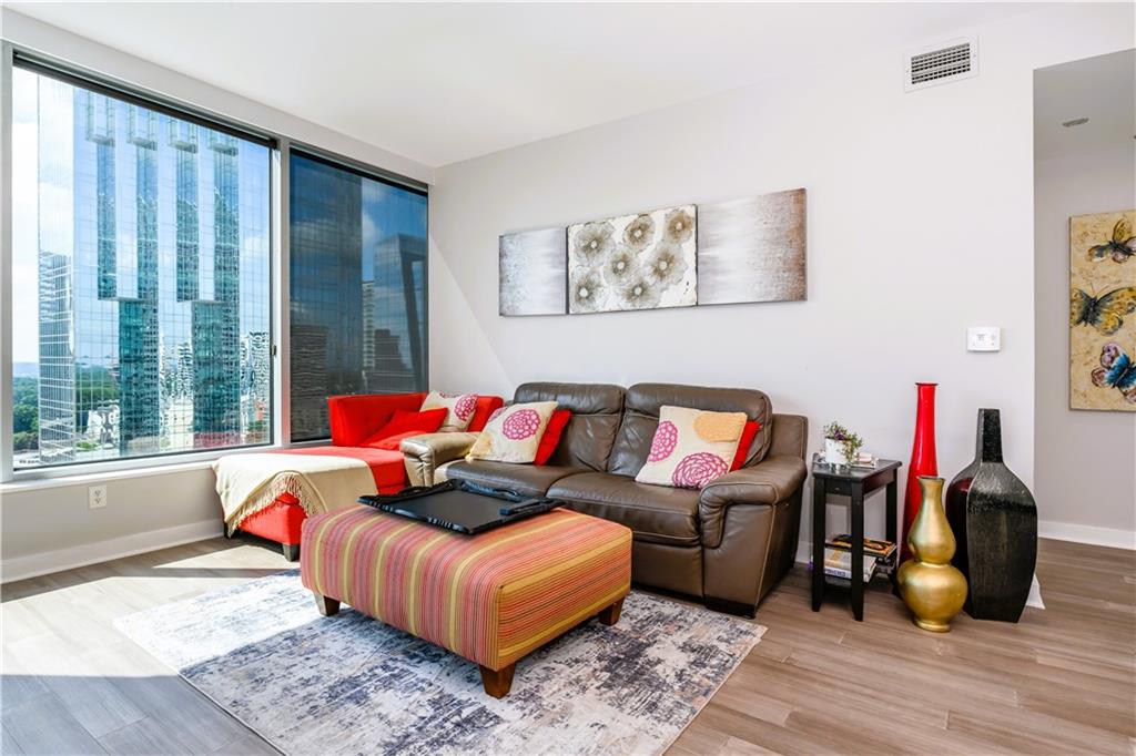 3338 Peachtree Road Northeast, Unit 2106 Atlanta, GA 30326 - Photo 4 of 34