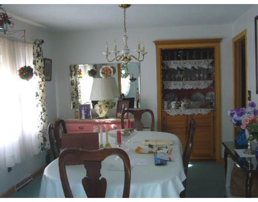 11 Spring View Terrace Lynn, MA 01904 - Photo 3 of 13 Gallery Image 3