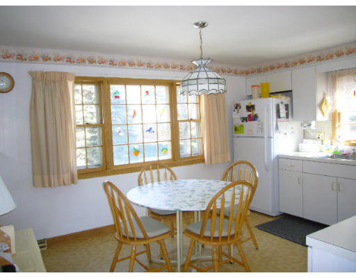 11 Spring View Terrace Lynn, MA 01904 - Photo 4 of 13 Gallery Image 4
