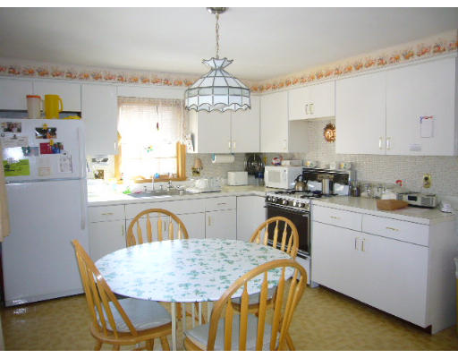 11 Spring View Terrace Lynn, MA 01904 - Photo 5 of 13 Gallery Image 5