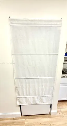 a view of yard from a balcony