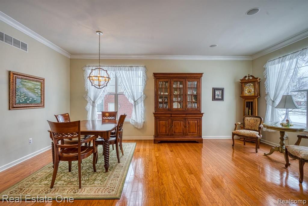 3658 Everett Drive Rochester Hills, MI 48307 - Photo 6 of 43