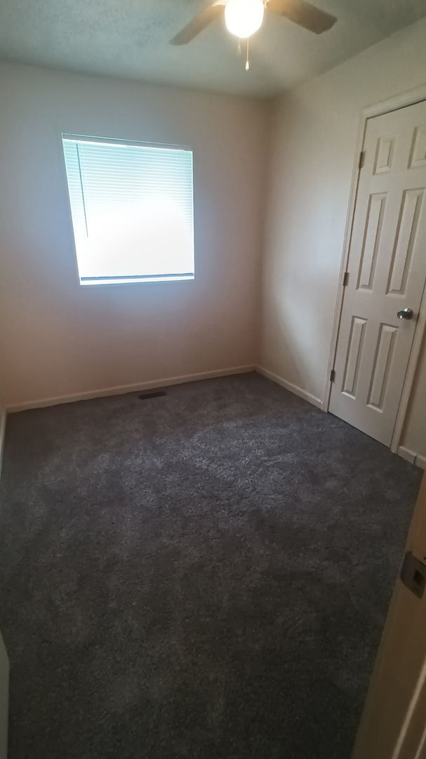 2856 East Cardinal Drive Decatur, IL 62526 - Photo 6 of 10