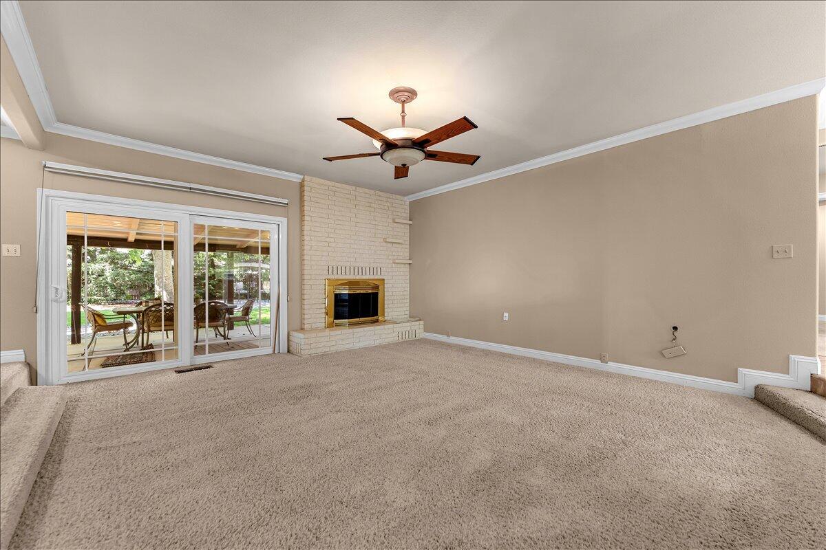 7038 Riata Drive Redding, CA 96002 - Photo 12 of 40 patio access